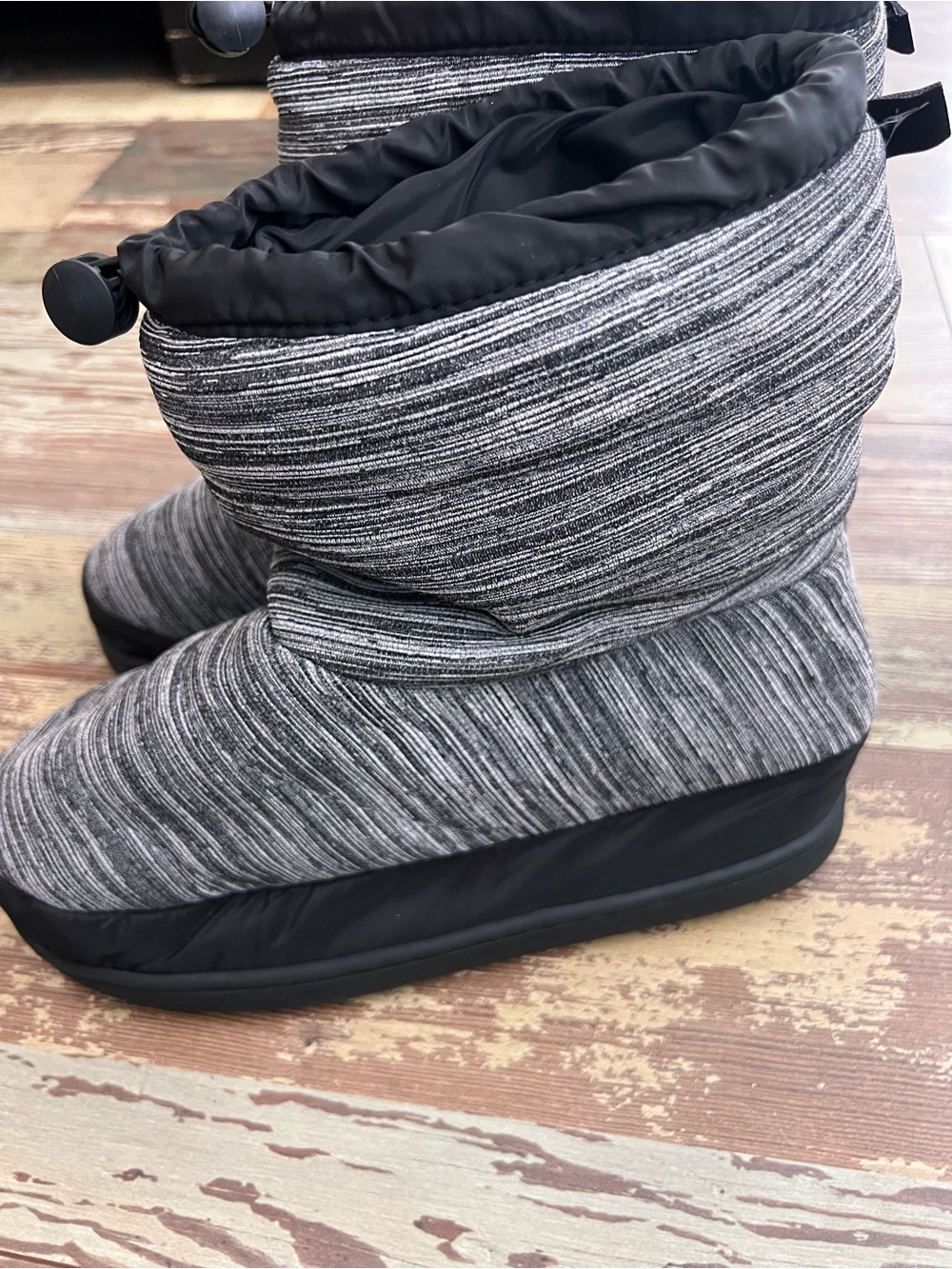 Warm-Up Booties - Picture 5 of 9